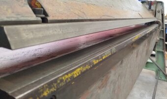 Ruční ohýbačka plechu - 4