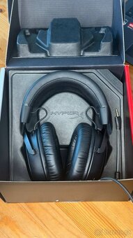 HyperX Cloud III - 4