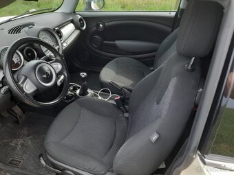 MINI one 1.4i r56 - 4