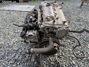 Toyota Avensis T27 motor 1.8 Valvematic - 4