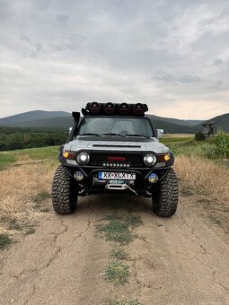 Toyota fj cruiser - 4