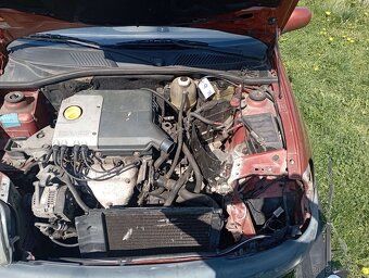 Prodám pojízdné auto Renault Clio I do 8.5.2025 - 4
