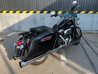 Harley Davidson ROADKING - 4
