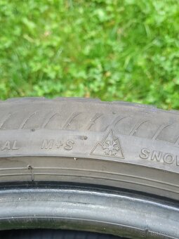 Bridgestone 225/40/R18 zimní Vzorek 5mm 2 ks. - 4
