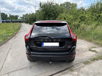 VOLVO XC60 D5 AWD 151kW r.v. 2011 - 4