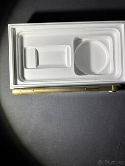 iPhone XR 64GB žlutý - 4