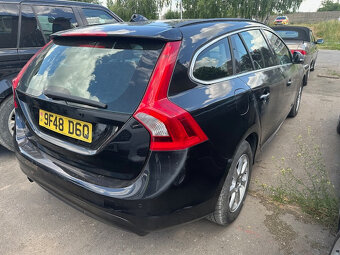 Volvo V60 1,6 D2 automat r.v. 2014 - 4