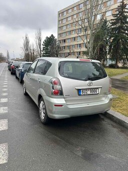Toyota Corolla verso 2,2d. 7mist. - 4