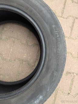 Pneu Pirelli 215/60/16 - 4