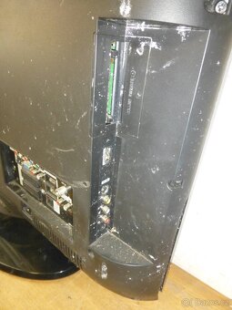 LCD televize 80 cm SAMSUNG 32 palců, nemá DVBT2 - 4