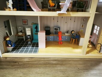 Domeček pro panenky - 4