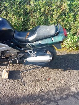 Kawasaki ZZR 600 - 4