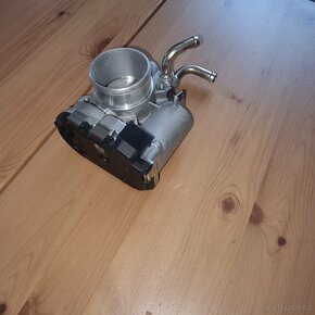 Škrtící klapka Hyundai i10 a i20 - 4