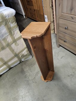 VĚŠÁK IKEA LEKSVIK S POLICÍ - 4