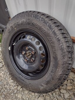 VW T5 kola, celoroční offroad pneumatiky Yokohama Geolandar - 4