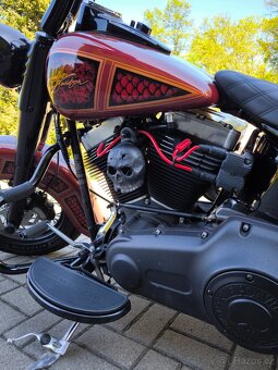 Harley-Davidson FLS Softail Slim S -Stavba - 4