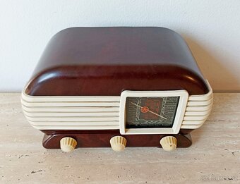 Krásné starožitné rádio Tesla Talisman 307U, top stav - 4