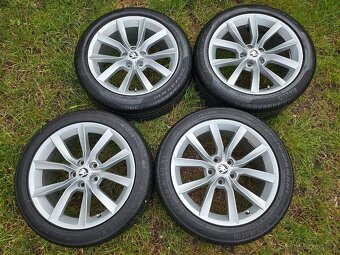 Kompletní letní Alu kola Škoda MODUS - 235/45 R18 - 5x112 - 4