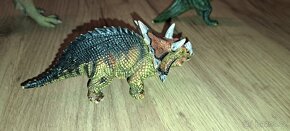 3x dinosaurus - 4