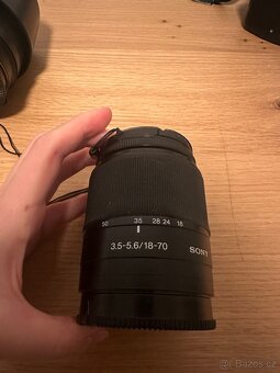 Sony Alpha A300 + 3 objektivy (včetně Minolta 50mm) + batoh - 4
