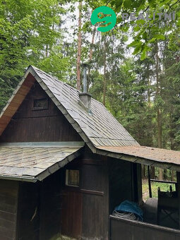 dřevěná chata v trampské osadě Proudy - 4