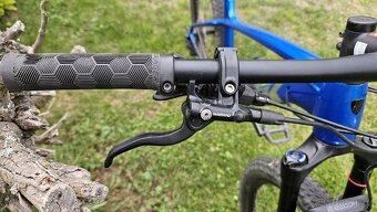 Horské kolo Trek X-Caliber 9 (2022) - 4
