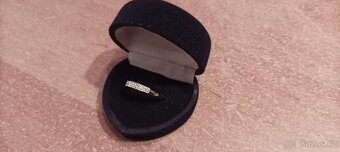 Zlatý prsten s diamanty dámský - 4