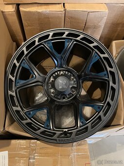 Nová sada disků na DODGE RAM 20" - 4