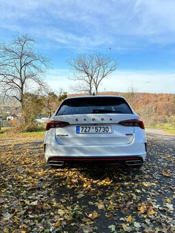 Škoda Octavia 4 RS Combi MY2022 - 4