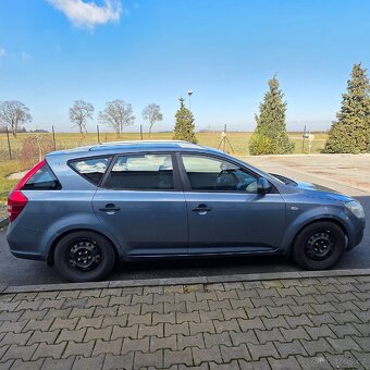 Kia Ceed 1.6 Nafta 2009 r.v - 4