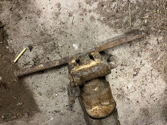 Pneumatická sbíječka – k renovaci / na ND - 4