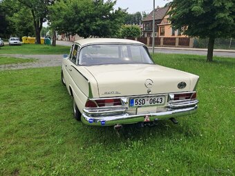 Mercedes w111 - 4