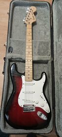 Fender  Stratocaster squier - 4