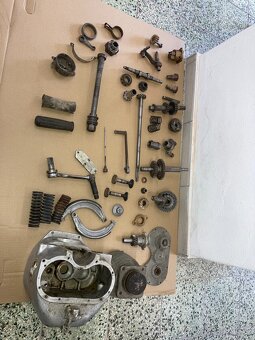 PRAGA 350 OHC - díly - 4