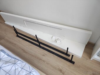Prodám 2 ks - Police IKEA LACK - 190 cm - 4