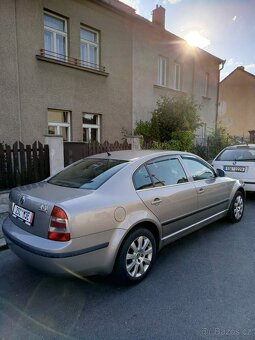 Škoda Superb - 4