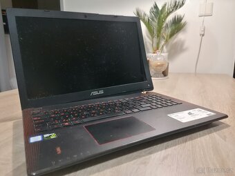Herní ASUS F550V - Intel i5 7300HQ, nVidia GTX 950m, 8GB RAM - 4