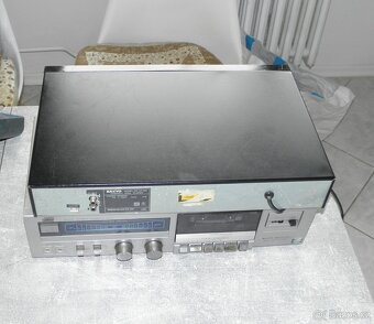 SANYO CD přehrávač CP489 r.v. 1991 - 4