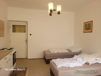 Pronájem bytu 1+kk (27 m) Praha 8 Kobylisy, ul. Ke Stírce. - 4