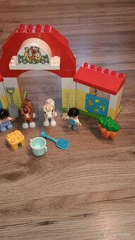 Lego Duplo stáj s koníky - 4
