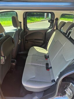 Ford Tourneo Courier 1.0 ecoboost - 4