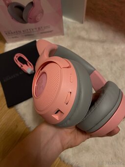 Razer Kraken Kitty V2 BT Quartz Edition Sluchátka - 4