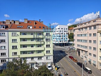 Stylový a světlý byt 3+1 v srdci Košíř – 83,5 m², poslední p - 4