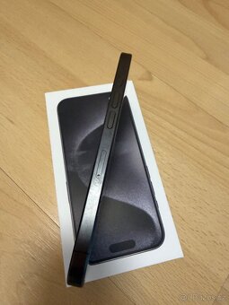 iPhone 15 Pro 128 GB – výborný stav - 4