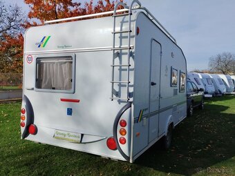 KNAUS SPORT 420QD č.734 pro 4. Stan. 1200 kg. R 2003 - 4