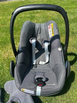 Autosedačka Maxi-Cosi Pebble Plus + 2Way Pearl + základna - 4