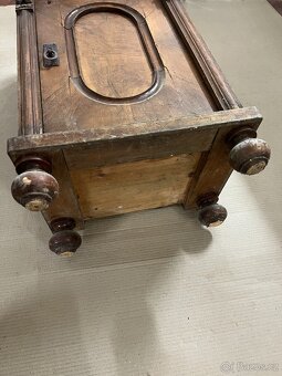 Starožitná skřiň / skřiňka - 4