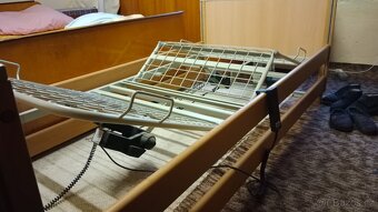 Polohovací elektrická postel s matrací - 4