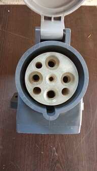 Průmyslová vidlice 380V - 4