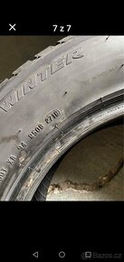 dvě zimní pneu 215 60 16 - 4